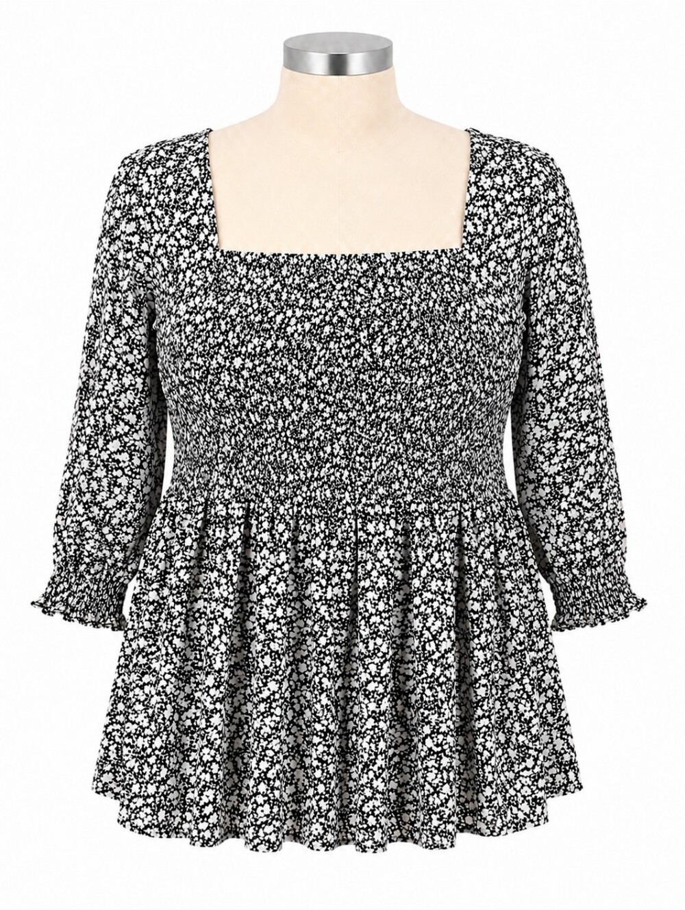 Torrid Black & White Ditsy Floral Smocked Babydoll Top Sz 4X (26) Romantic Boho - Picture 1 of 9